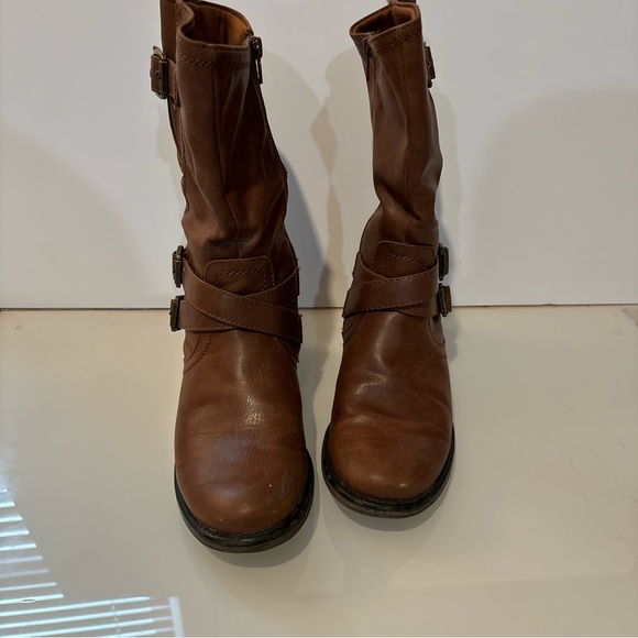 Bare Traps, size 7.5 brown midcalf zip up boot - Picture 2 of 6